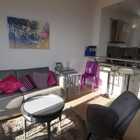 De Charme 5 Personnes Centre-ville De Διαμέρισμα *
